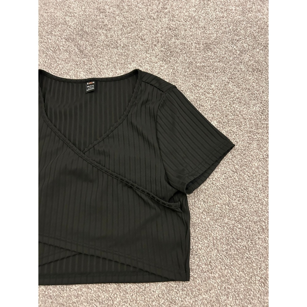 Y2K SHEIN Ribbed Crop Top Womens Large Black Excellent Surplice Wrap Hem V-Neck - Picture 4 of 10